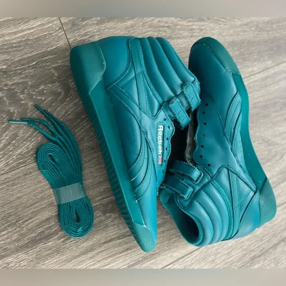 Reebok Turquoise High-Top Sneakers - Picture 3 of 5
